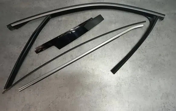 BMW X6 F16 Front door window/glass frame 