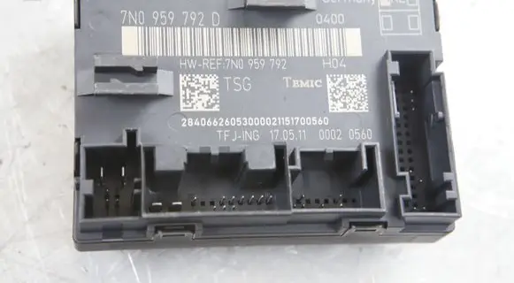 Seat Alhambra (Mk2) Door control unit/module 7N0959792D