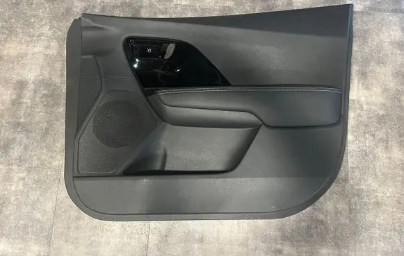 KIA Niro Front door card panel trim