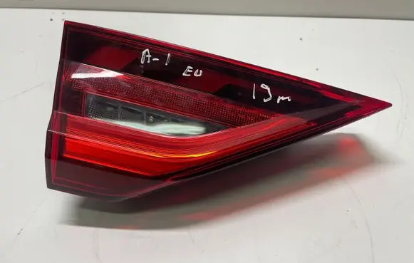 Audi A1 Tailgate rear/tail lights 82A945093C