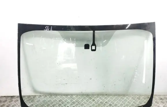 Toyota Prius (XW30) Front windscreen/windshield window 