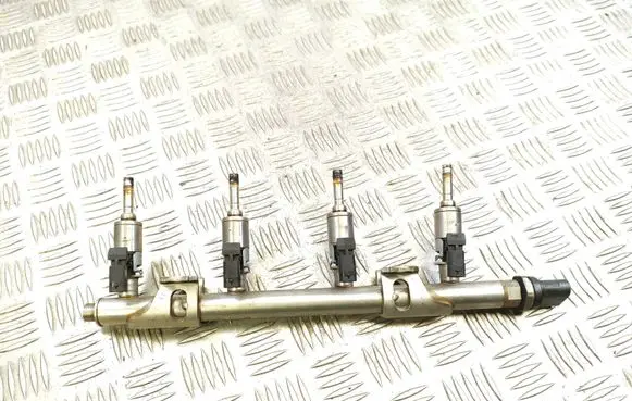 Volkswagen Golf VII Fuel main line pipe 04E133320D 1332110804