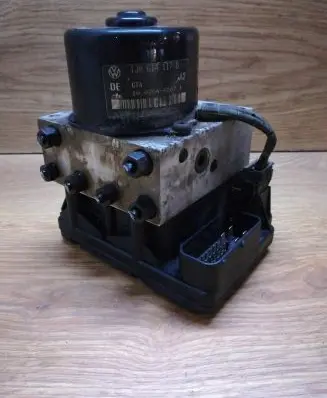 Volkswagen Golf IV ABS Pump 1J0907379P 345734 10094903313