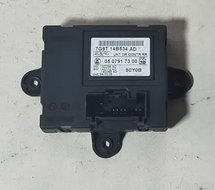 Ford Mondeo MK IV Door control unit/module 7G9T14B534AD 14C236AC 0507917300