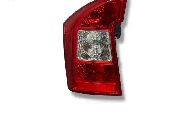 KIA Carens II Rear/tail lights 924011D0