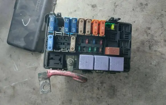 Renault Espace - Grand espace IV Fuse box set 8200396214 55R0DW102 0001400020