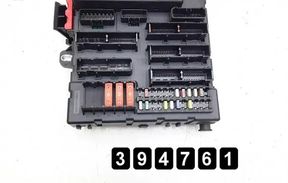 Opel Signum Fuse module 13112914