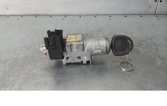 Opel Vectra B Ignition lock 26037948