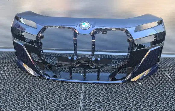 BMW 7 G70 Front bumper