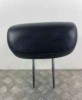 SsangYong Rexton Rear seat headrest 