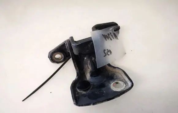 Mazda Xedos 9 Front door upper hinge