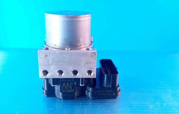 Toyota Sienna XL40 IV ABS Pump 11604080630 M07B4 8954108310