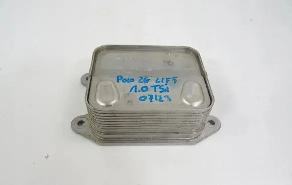 Volkswagen Polo VI Engine oil radiator 04E117021L