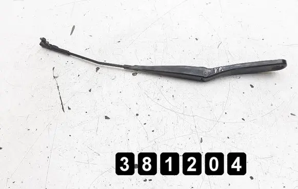 Rear wiper blade arm