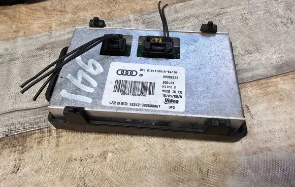 Audi A5 8T 8F Light module LCM 89392242