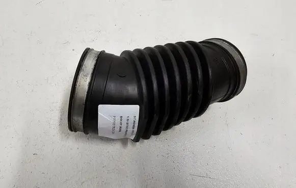 Honda CR-V Air intake hose/pipe