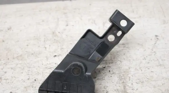 Honda HR-V Rear bumper mounting bracket 17848F2 17848 LT7A