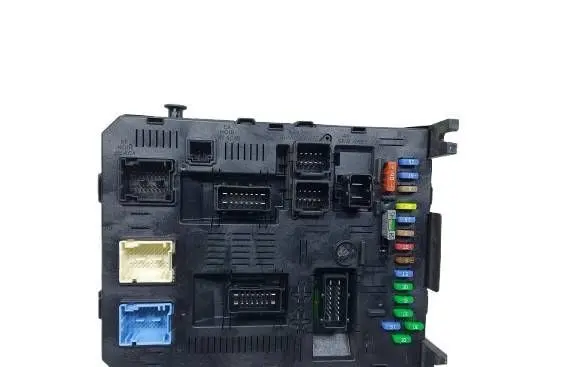 Citroen C4 I Comfort/convenience module 9661940080