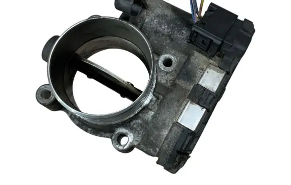 Volvo V70 Throttle valve 8692720 0281002701