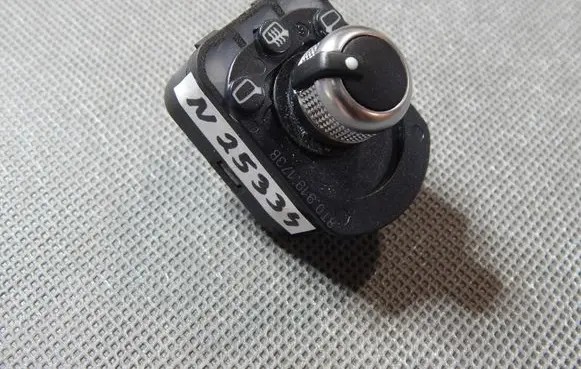 Audi Q3 8U Wing mirror switch 8U0959565B