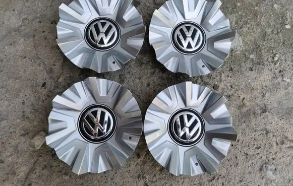 Volkswagen Touareg III Original wheel cap 760601149A