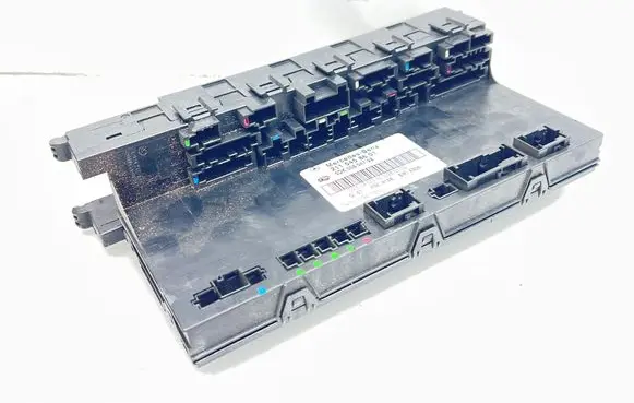 Mercedes-Benz E W211 Comfort/convenience module 2115458601 5DK00804728