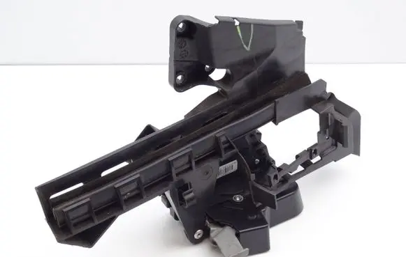 Ford Focus Rear door lock 4M5AA26413BE
