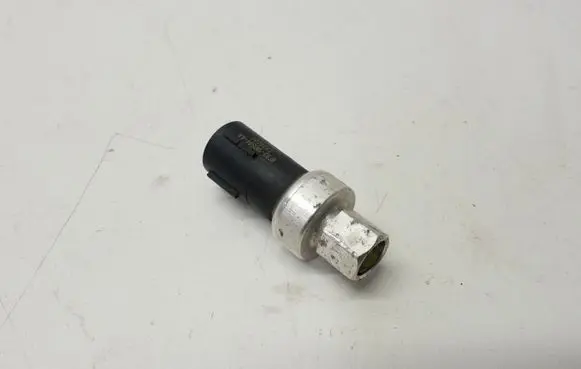 Ford Focus Air conditioning (A/C) pressure sensor 6F9319D594AA