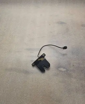 Loading door lock