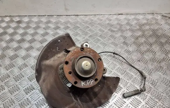 BMW 3 E46 Front wheel hub 