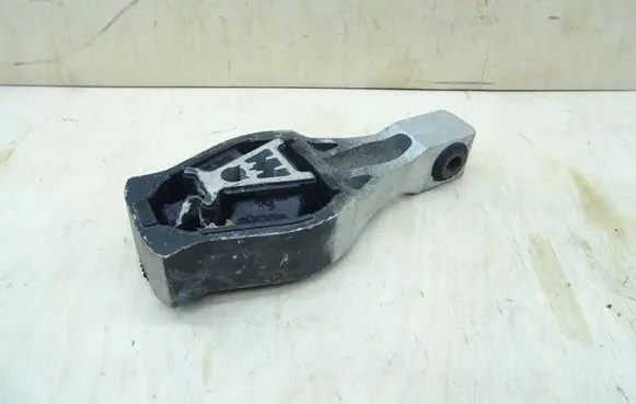 Peugeot 308 Engine mount vacuum valve 