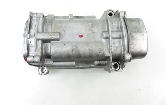 Hyundai Tucson JM Oil pump balance shaft 