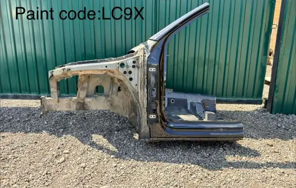 Volkswagen Touareg III Front quarter panel