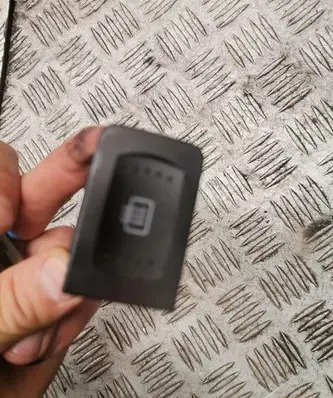 Volkswagen Golf IV Windscreen/window heater switch 1j0959621c