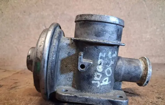 BMW 3 E46 EGR valve 72813800 7785452 01T12