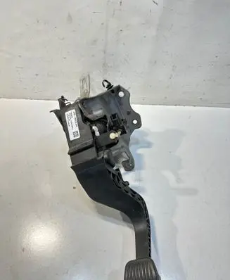 Ford Focus Clutch pedal JX617B633AC