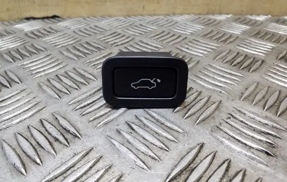 Jaguar XJL Tailgate/boot open switch button 31264960AA