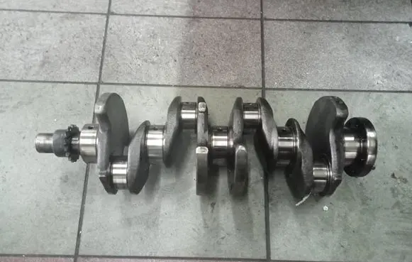 Citroen C4 I Crankshaft 