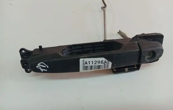 Toyota Yaris Front door exterior handle 