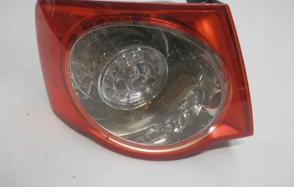 Volkswagen Jetta V Rear/tail lights 1K5945095G