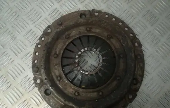 Opel Astra G Pressure plate 90470884