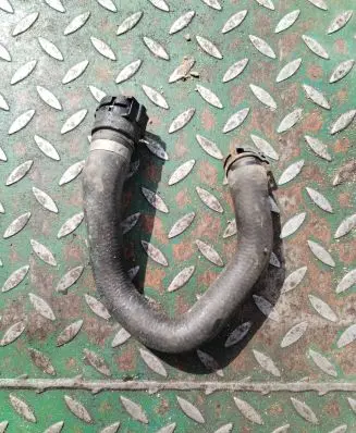 BMW 5 E60 E61 Engine coolant pipe/hose 6917699