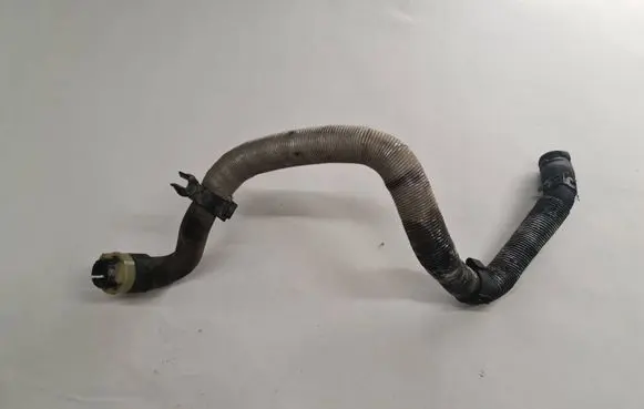 Opel Zafira A Engine coolant pipe/hose 24437334 GM24437334