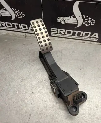 Mercedes-Benz ML W164 Accelerator throttle pedal A1643000004 191005 ZGS008