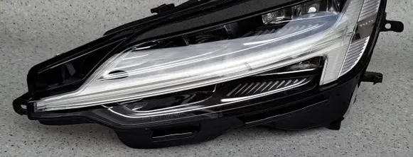 Volvo V60 Headlight/headlamp 32314165