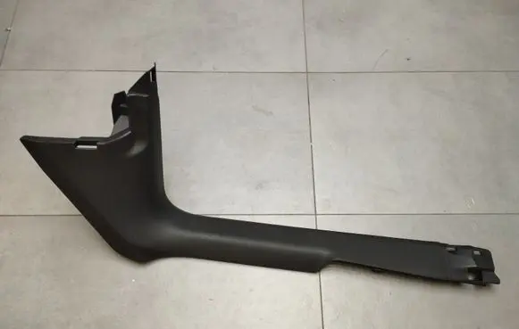 Audi Q3 F3 Front sill trim cover 83B867272