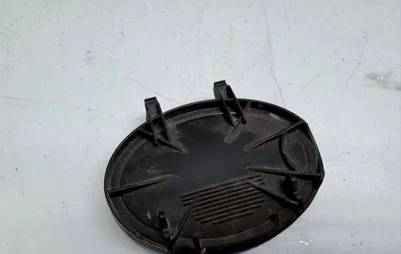 Audi A4 S4 B7 8E 8H Headlight/headlamp dust cover 