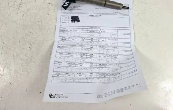 BMW X6 F16 Fuel injector 7823461 0445117030