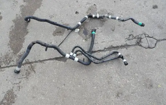 Tesla Model 3 Air conditioning (A/C) pipe/hose