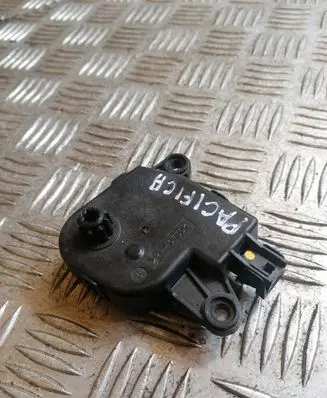 Chrysler Pacifica Air flap motor/actuator 04885465AA